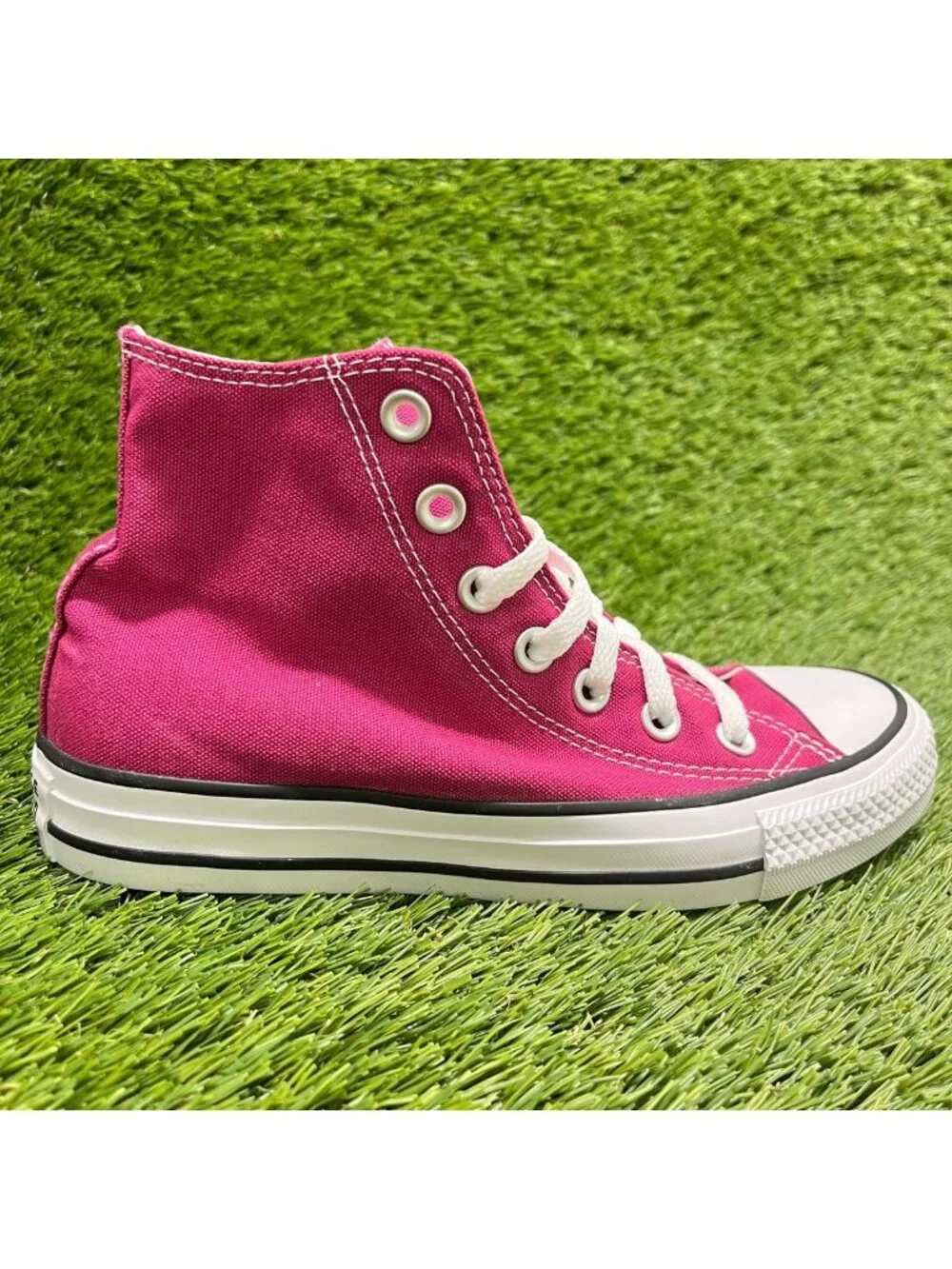 Converse Chuck Taylor All Star High Womens Size 5.5 Berry Casual Shoes Sneakers